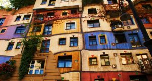 Słynny dom Hundertwassera we Wiedniu